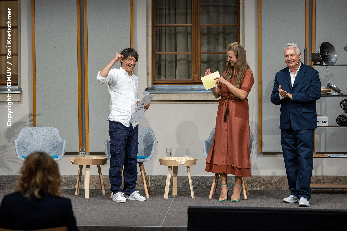 Im Bundesumweltministerium zur Preisverleihung der nachhaltigsten Filmproduktion dem Eisvogel ….and the winner is….